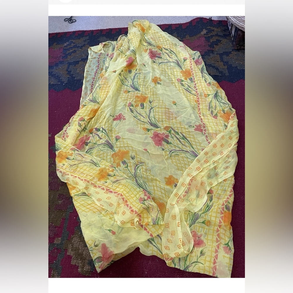 Shawl Scarf  100 Percent Silk Floral Large Vintage 80x40”
